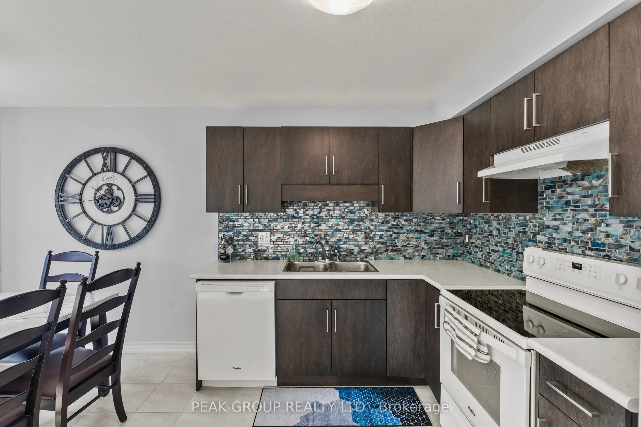 7945 Oldfield Road, #13