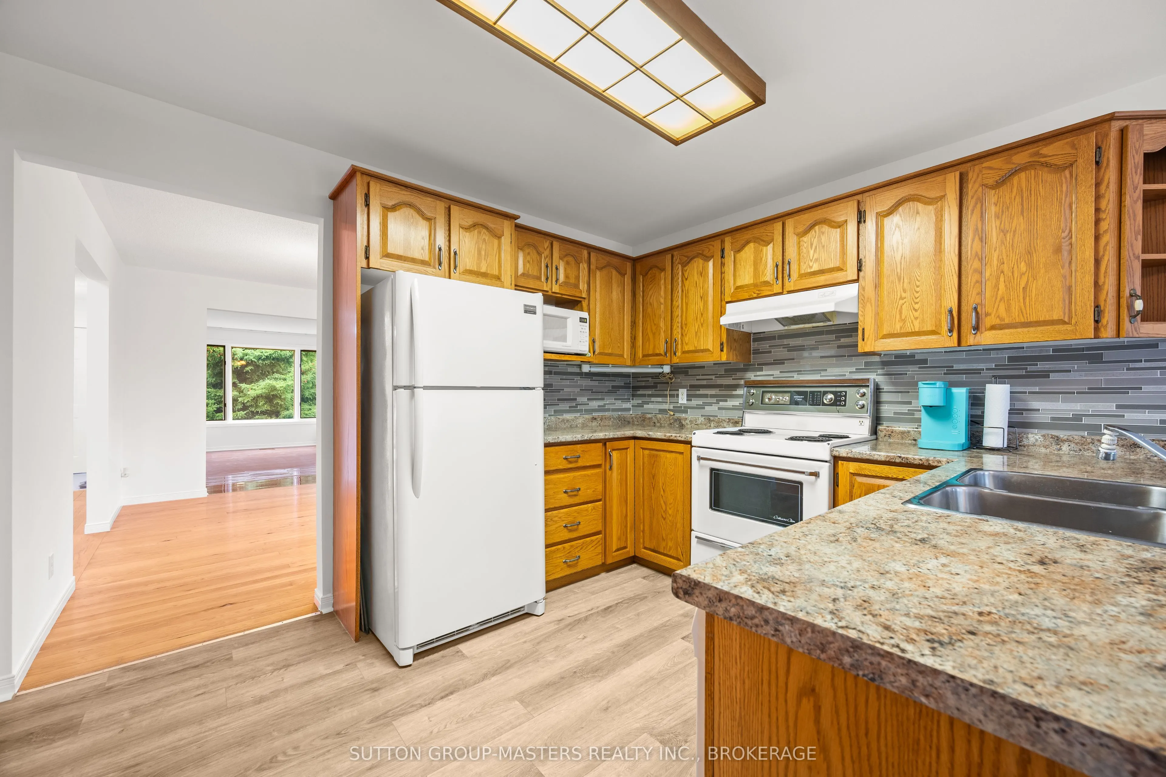 931 Powerline Road