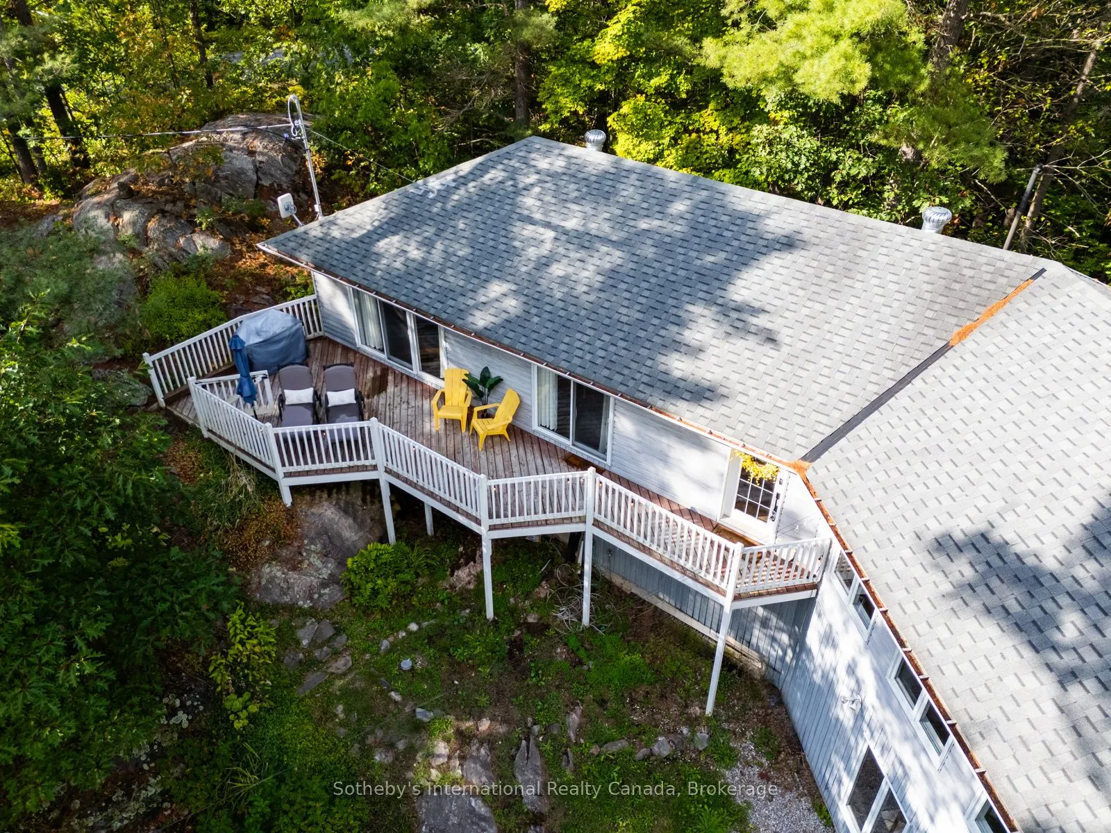 1060 North Kahshe Lake Road