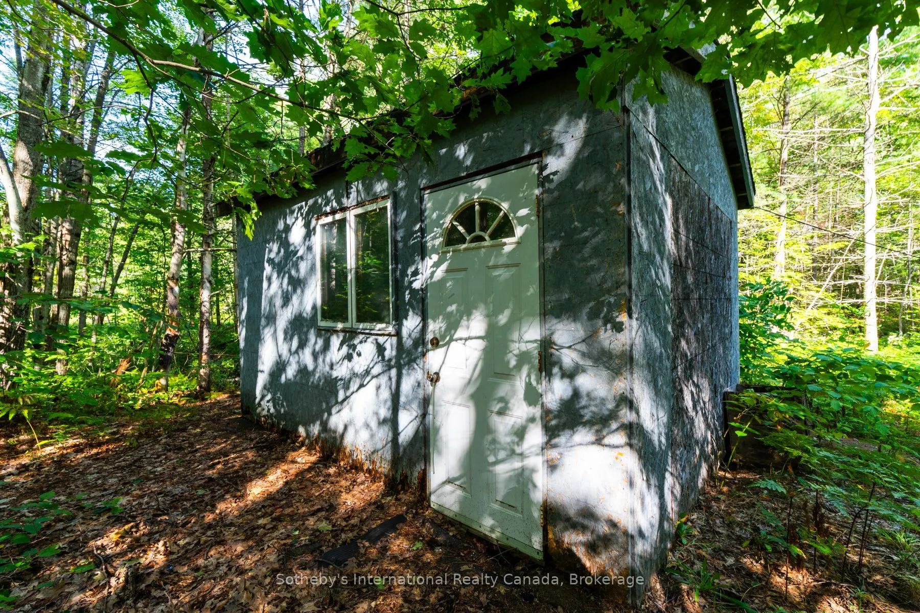 1060 North Kahshe Lake Road