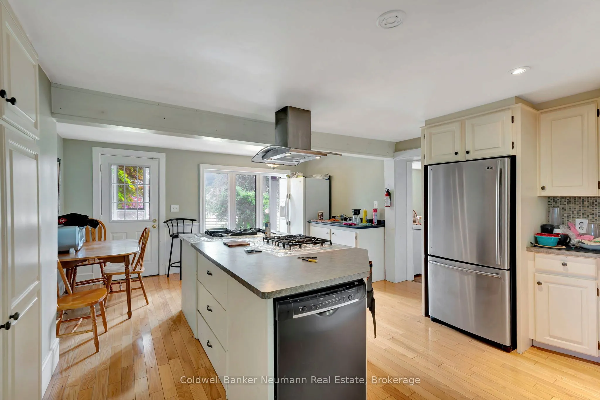 573 Parkside Drive