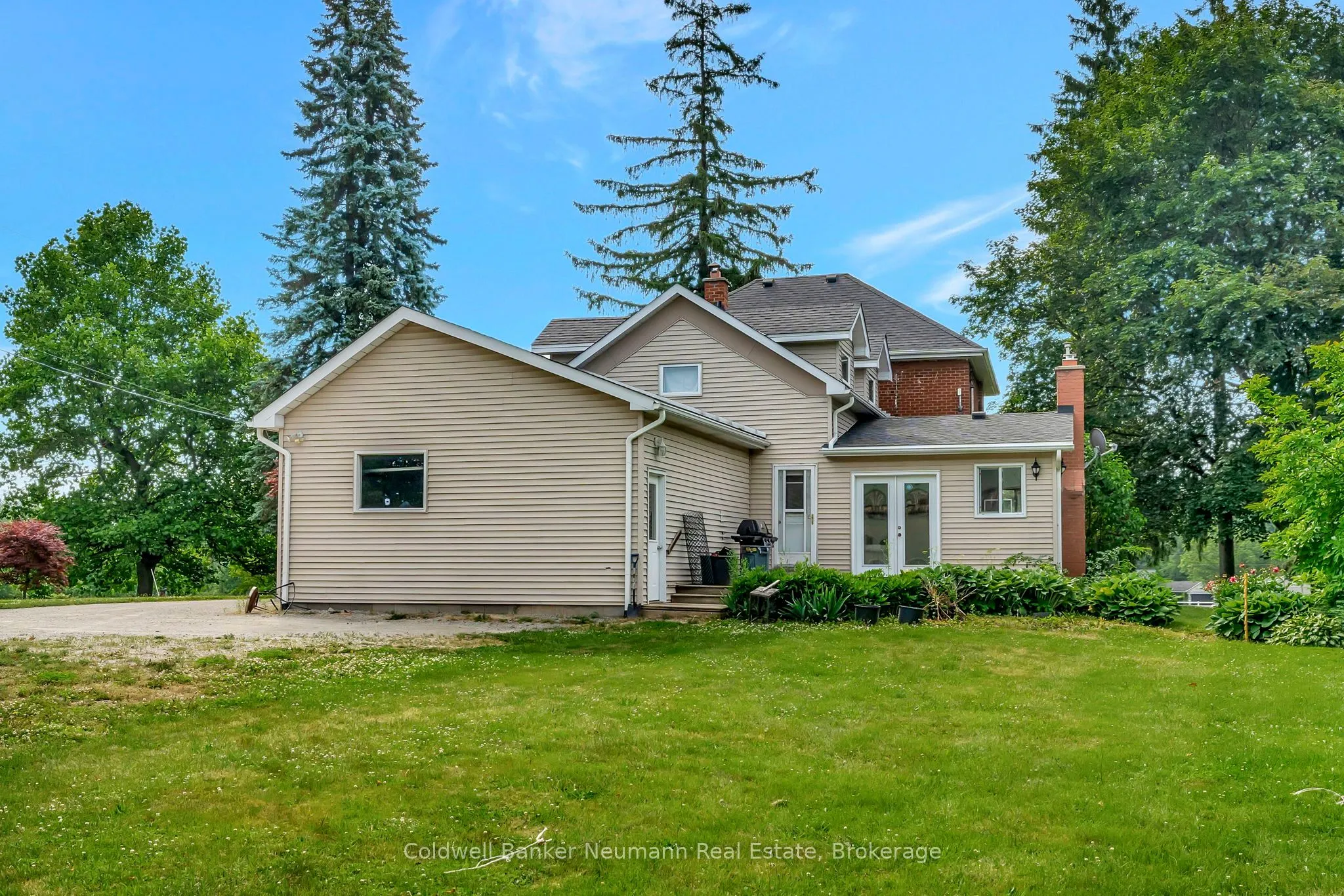 573 Parkside Drive