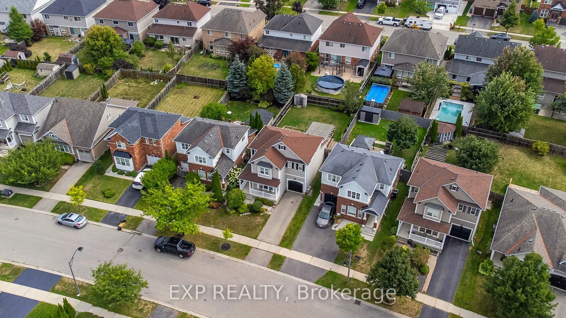 35 Hollinrake Avenue
