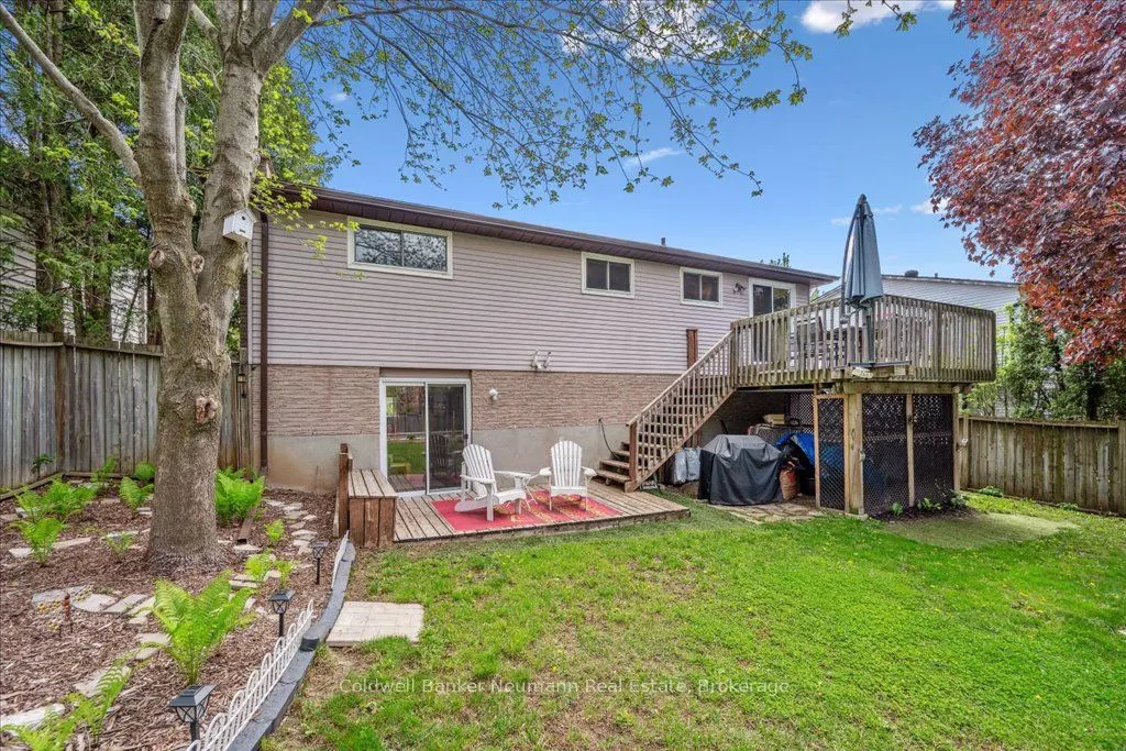 31 Carey Crescent