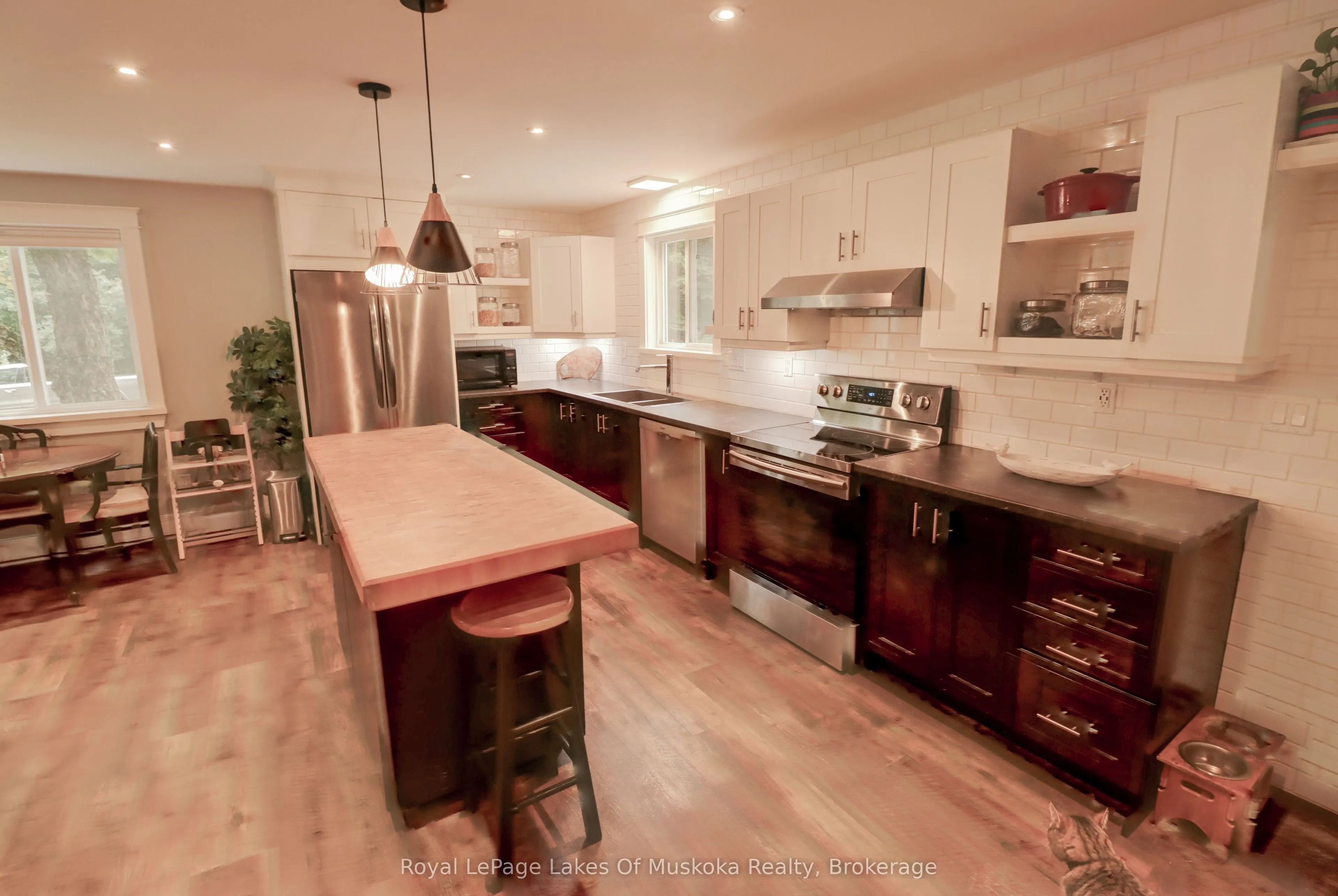 38 Florence Street W