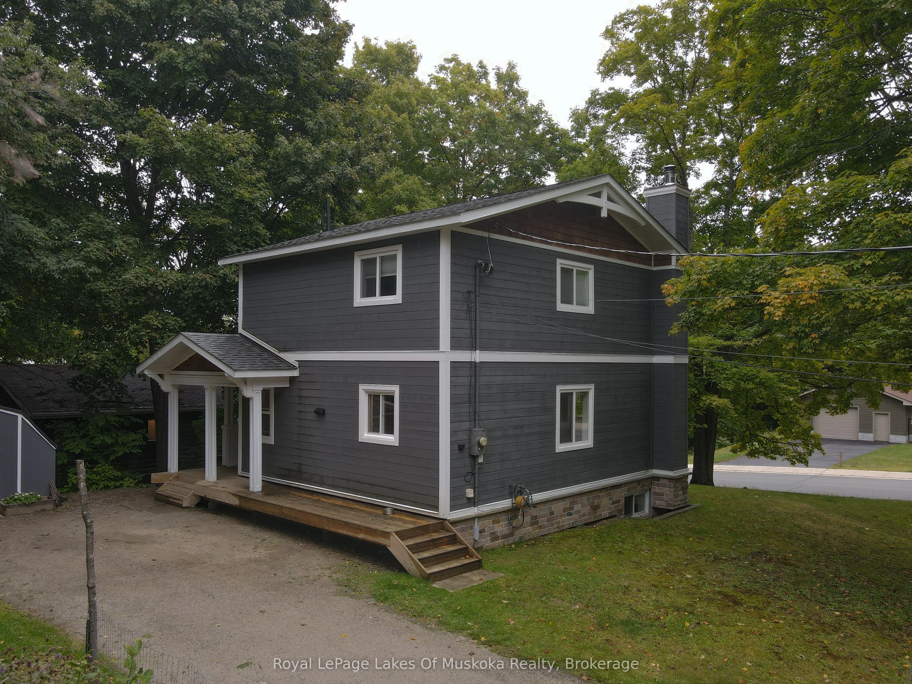 38 Florence Street W
