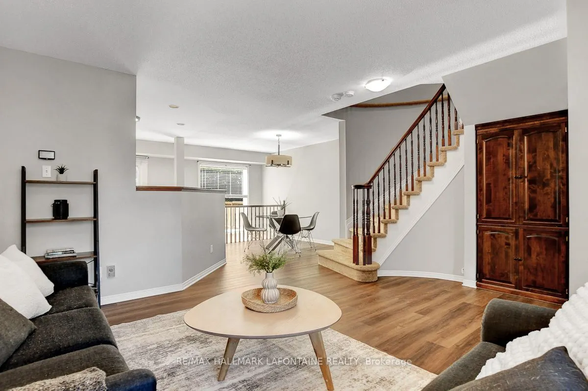 446 Lawler Crescent