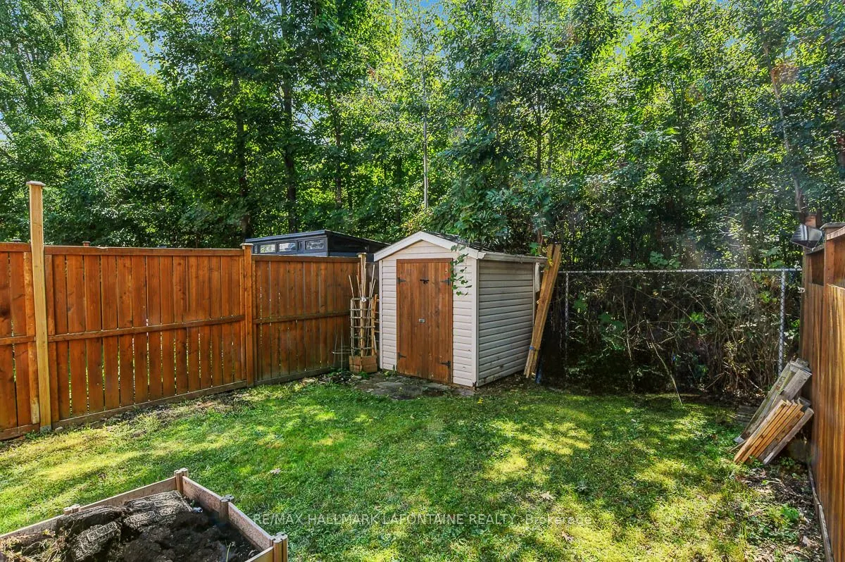 446 Lawler Crescent