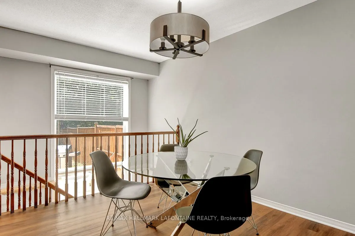 446 Lawler Crescent