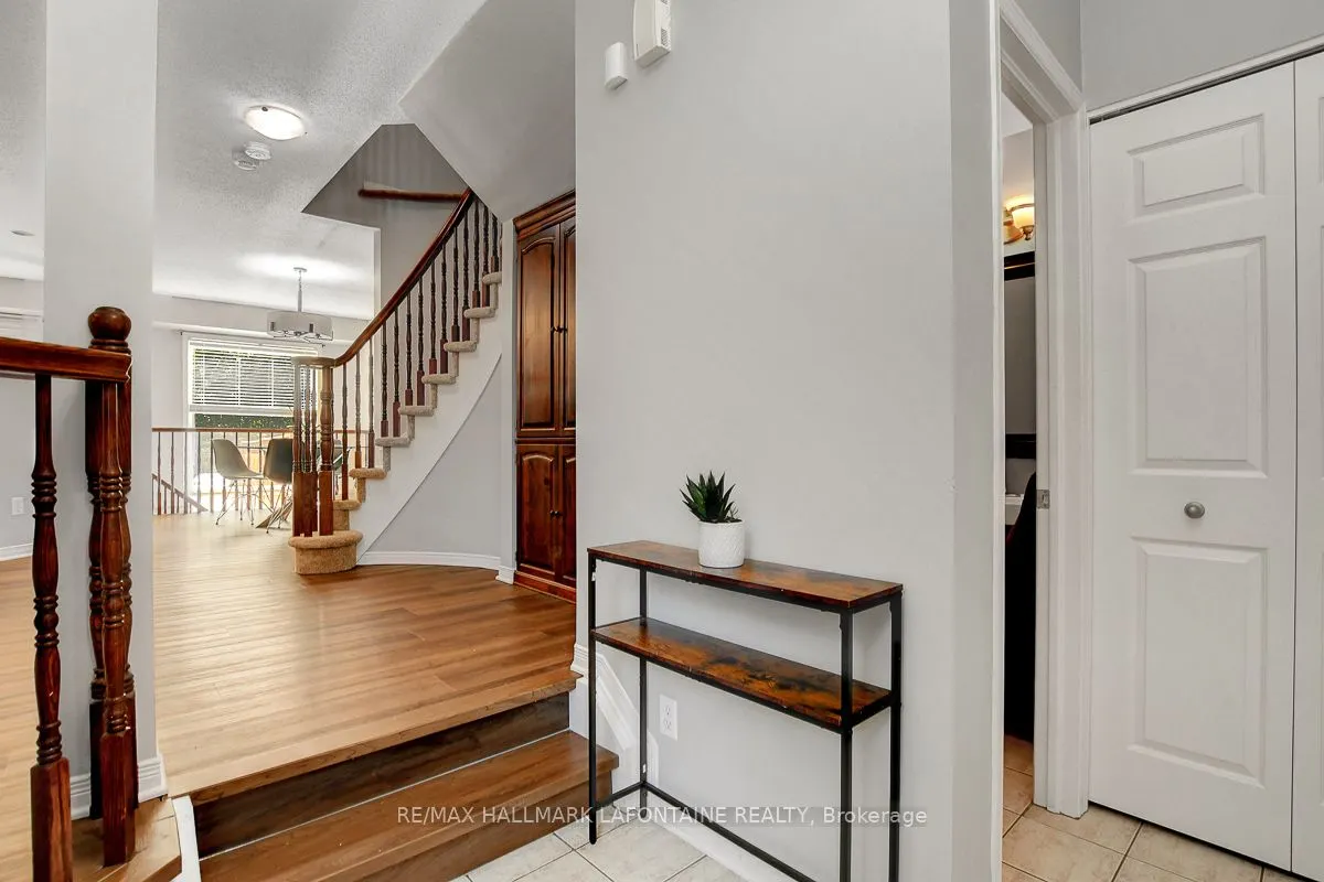 446 Lawler Crescent