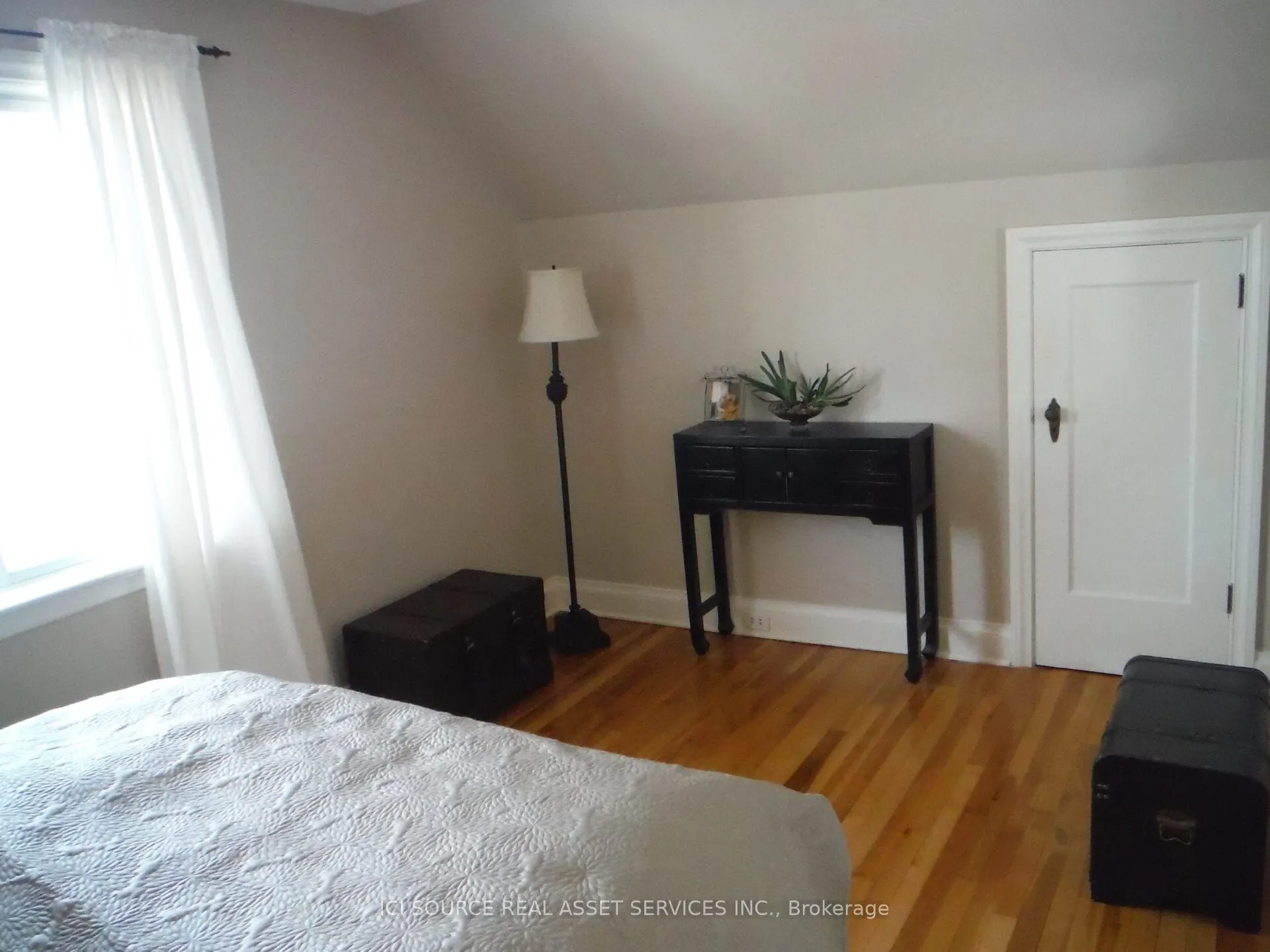 40 Marlowe Crescent