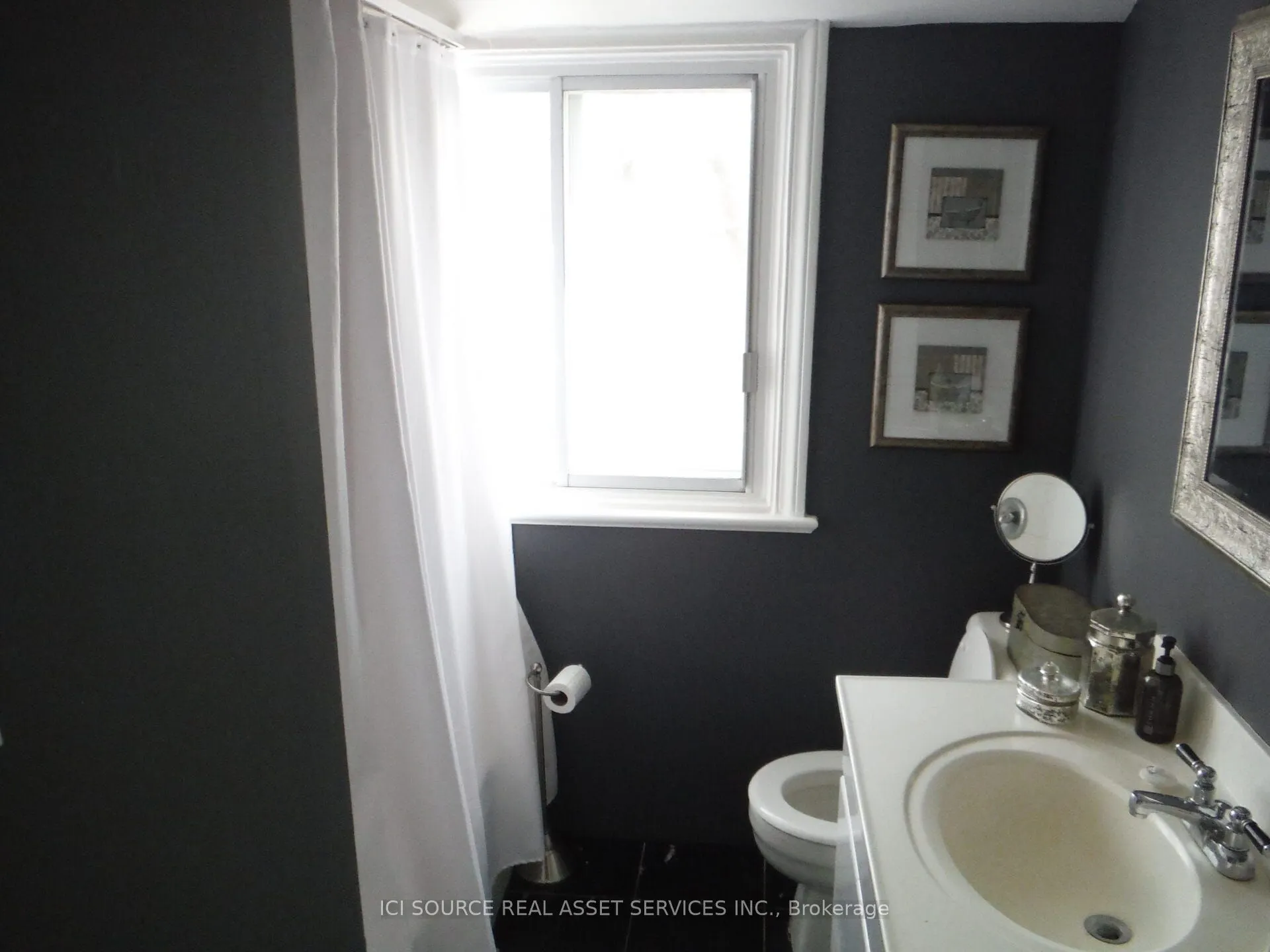 40 Marlowe Crescent
