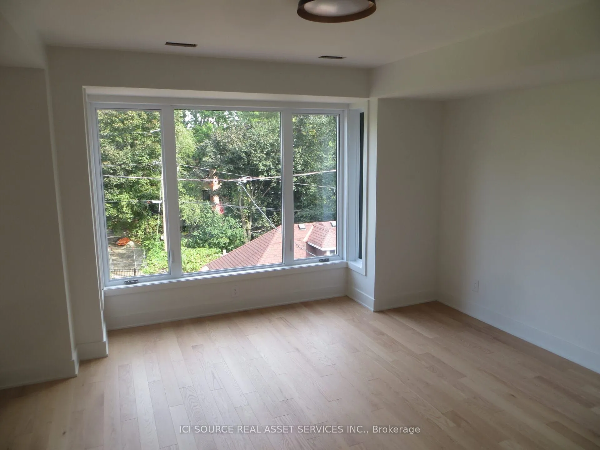 9B Fairbairn Street