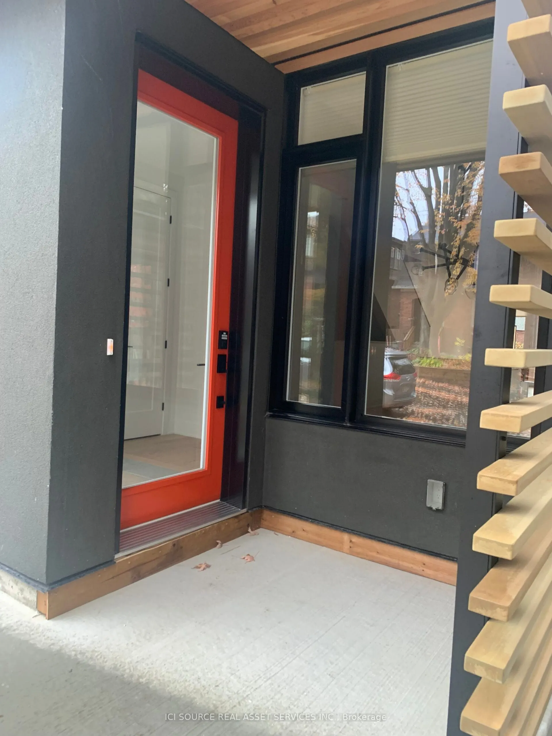 9B Fairbairn Street