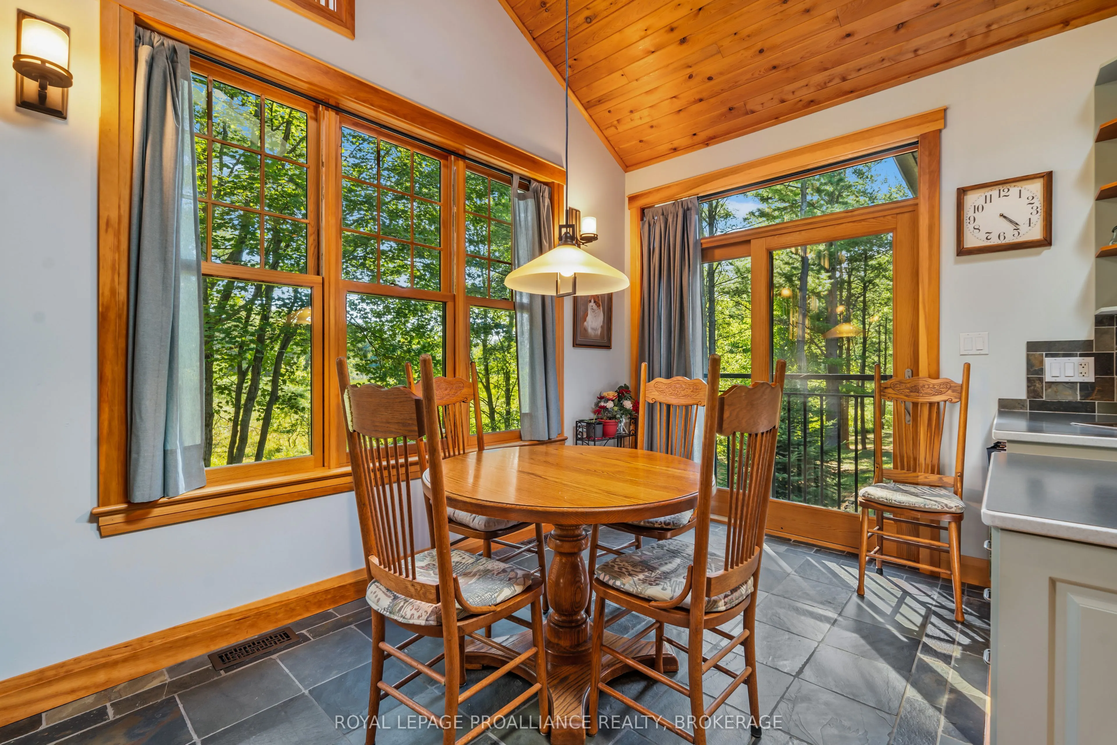 216 Tumbledown Road