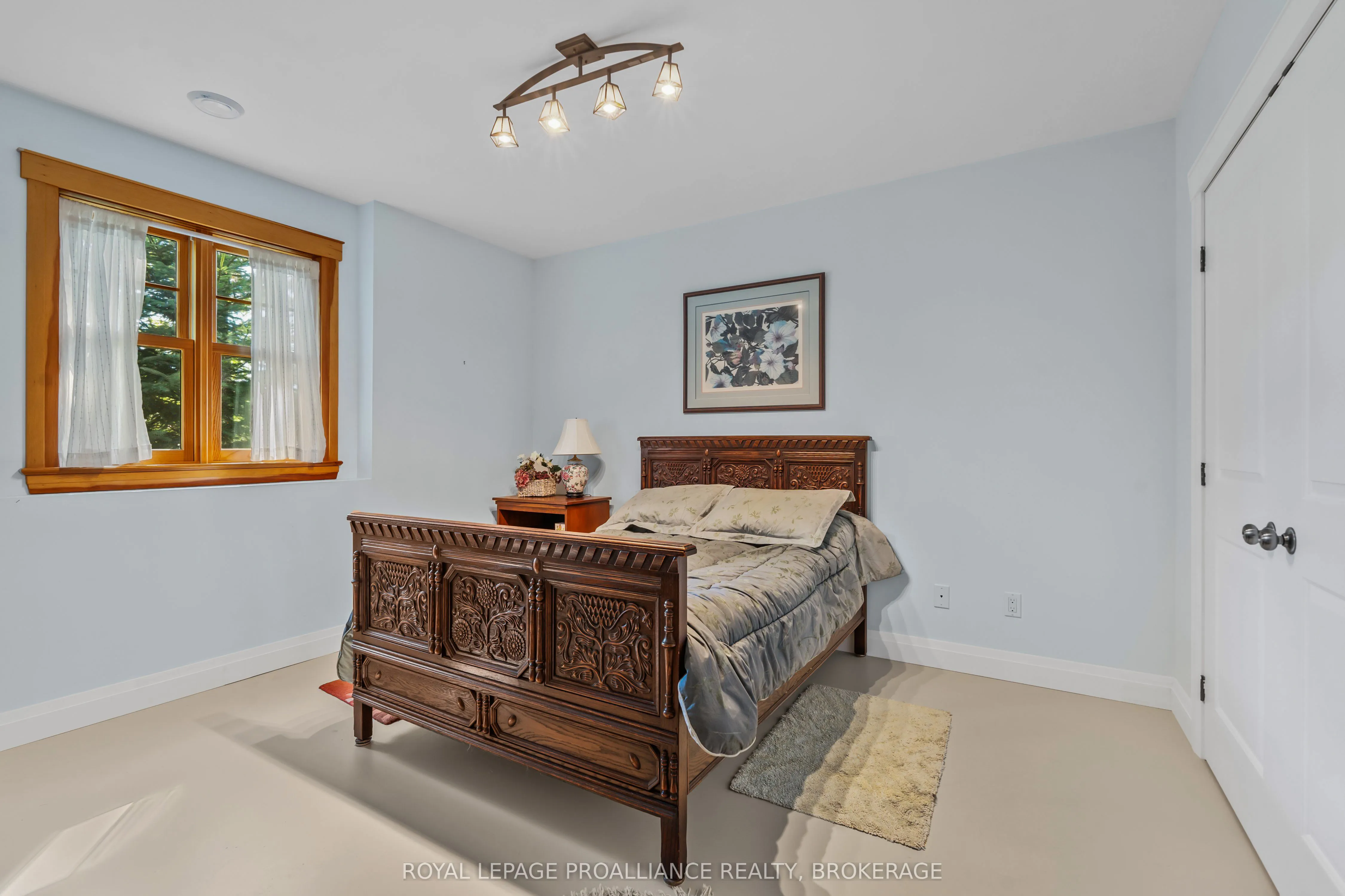 216 Tumbledown Road