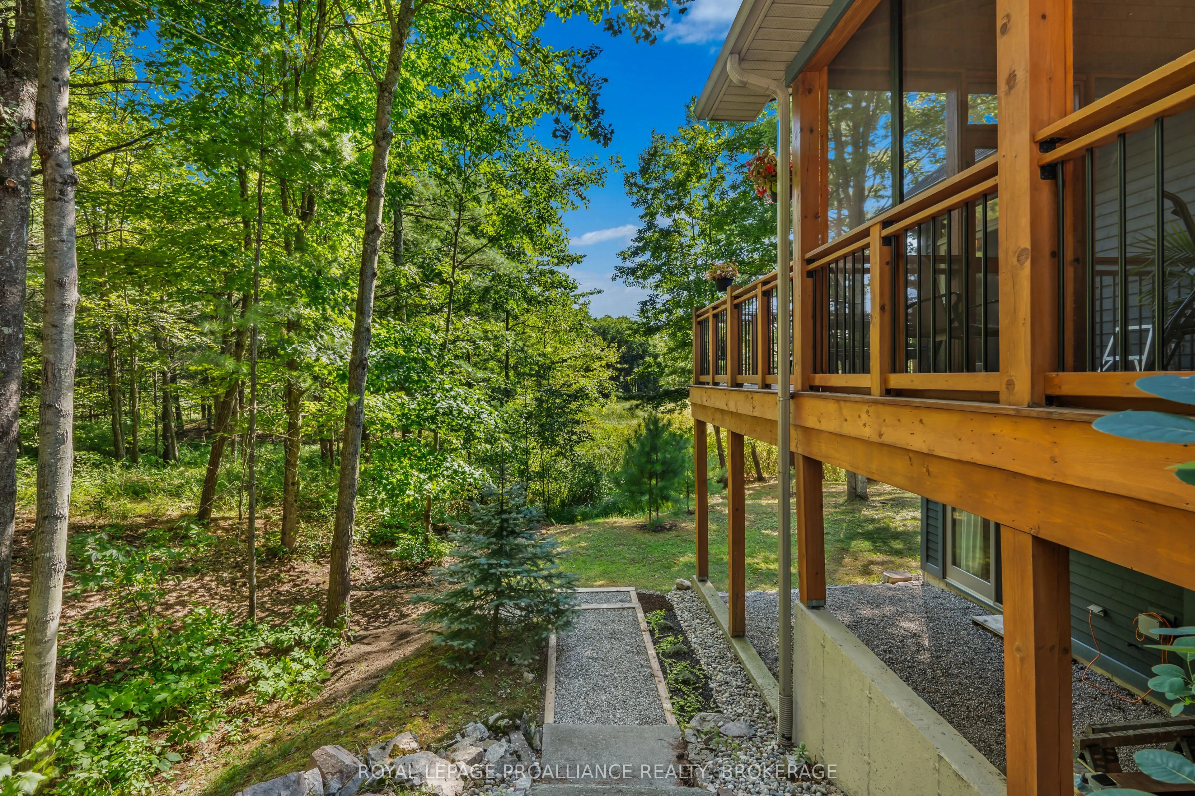 216 Tumbledown Road
