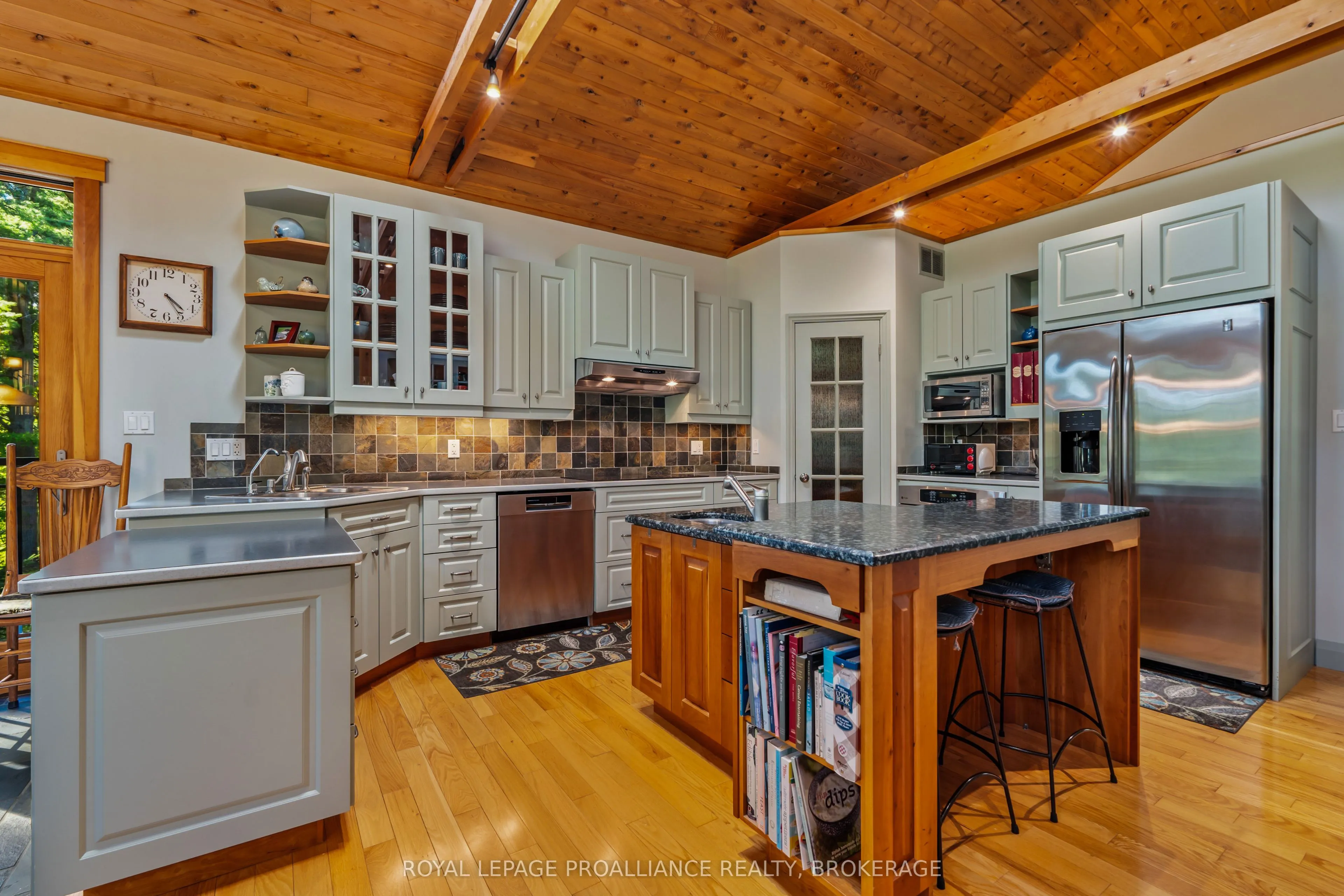 216 Tumbledown Road