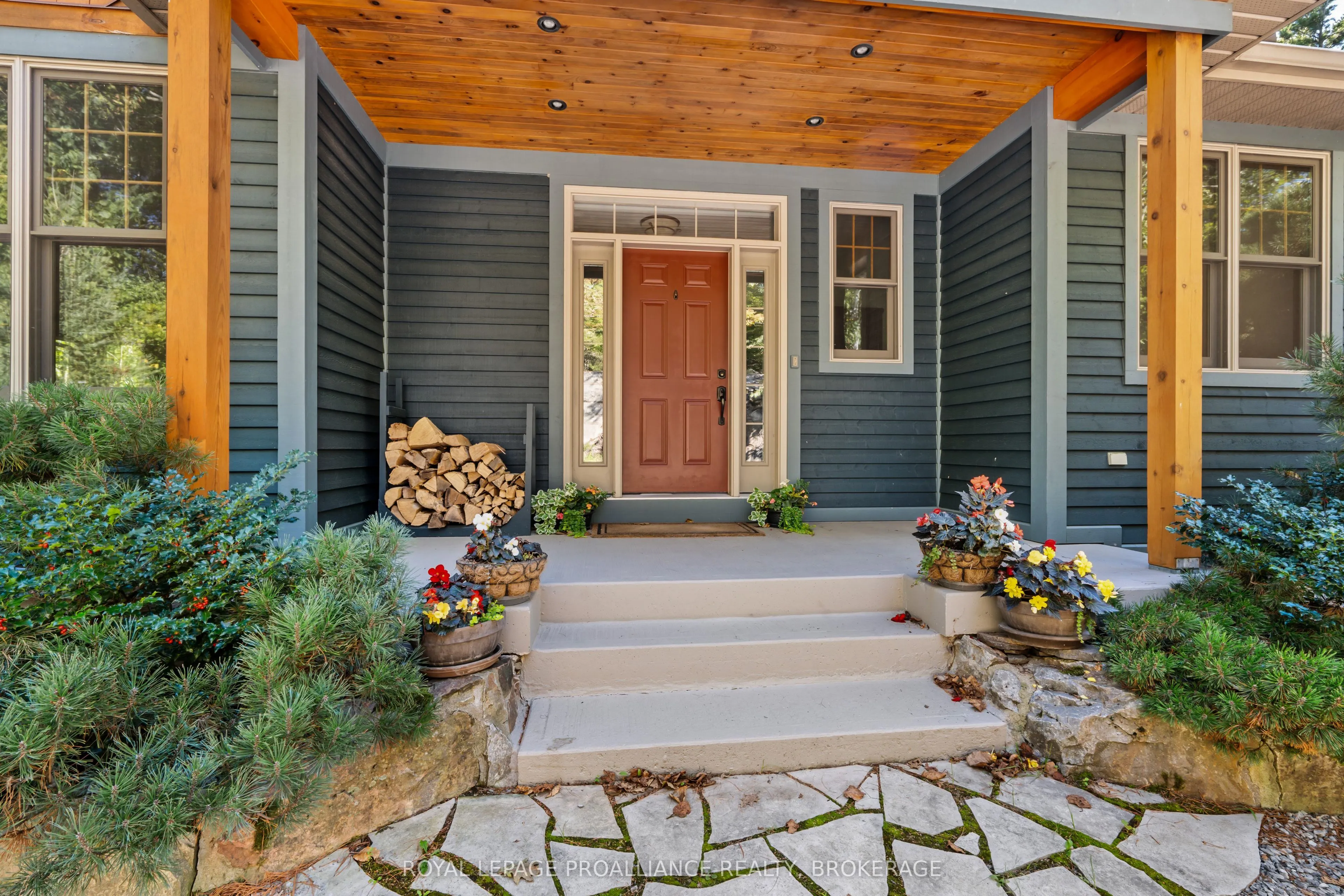 216 Tumbledown Road