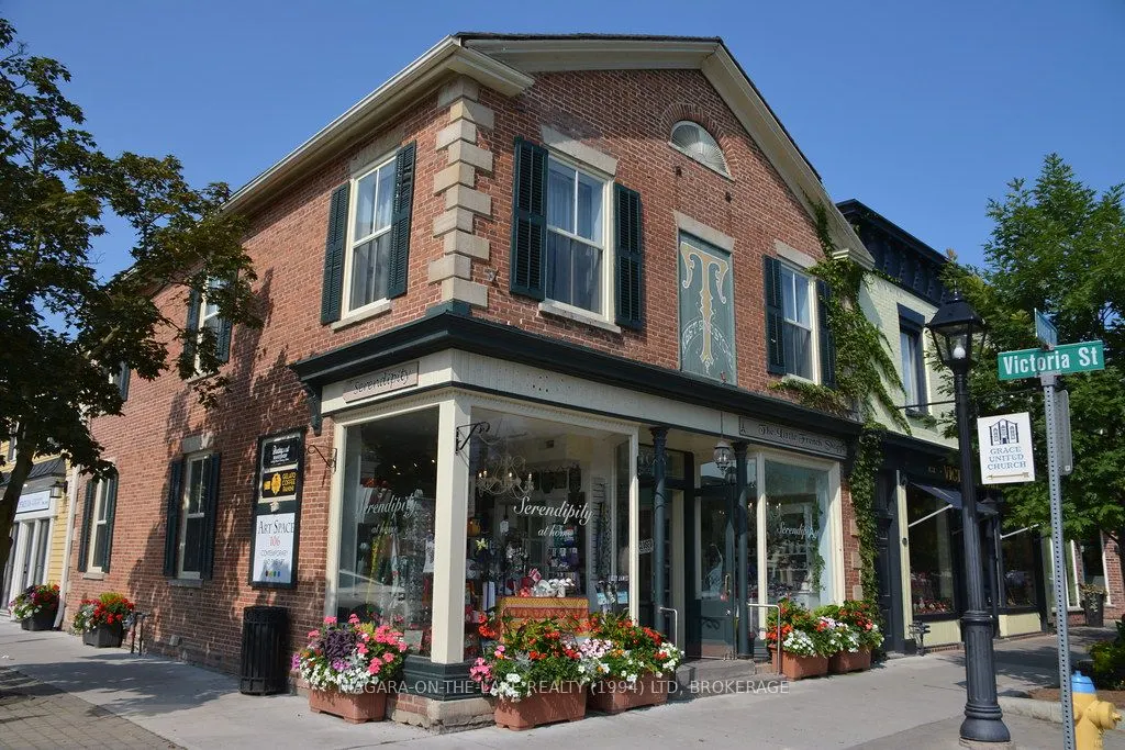 106 Queen Street, #A
