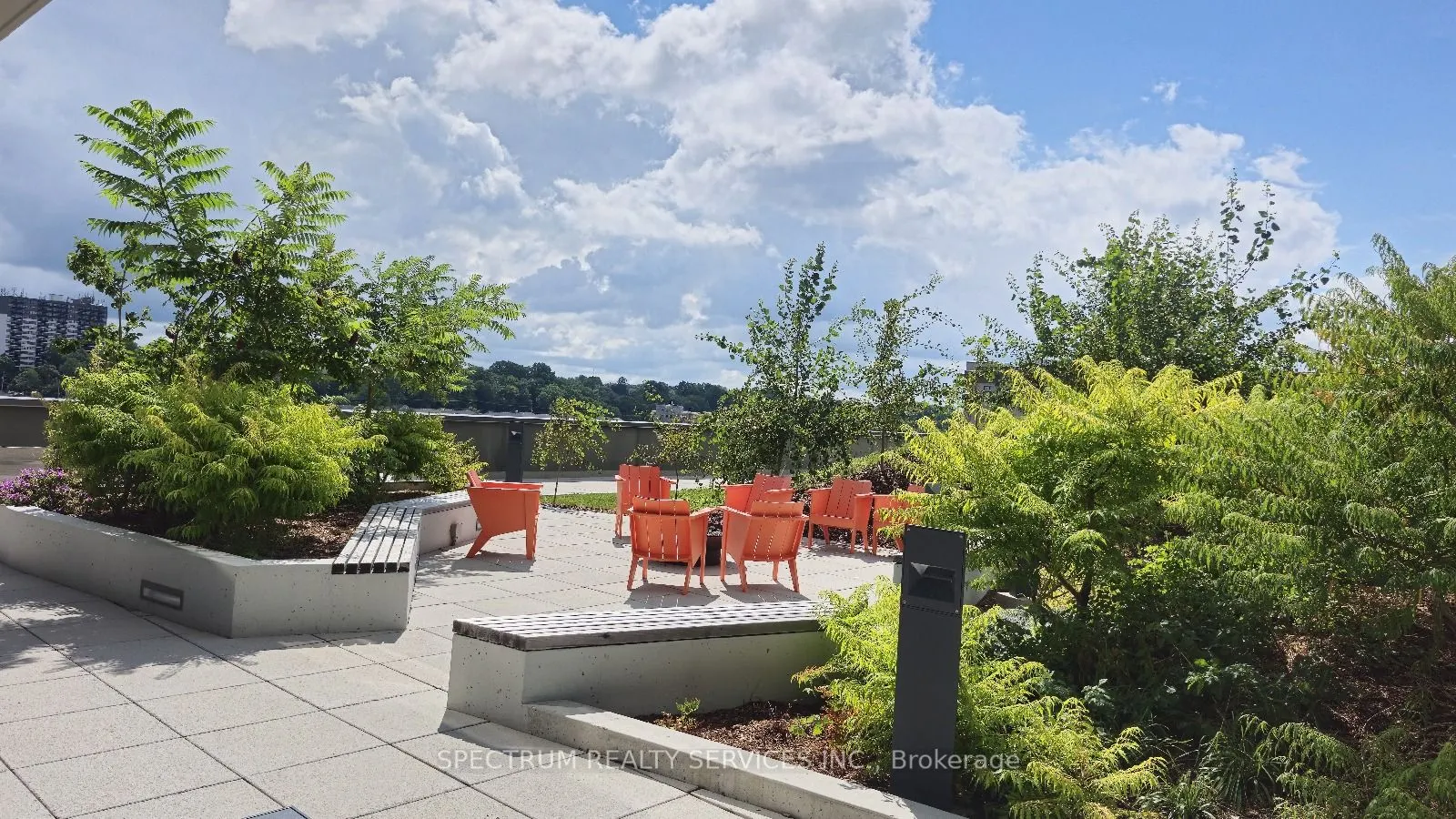 15 Glebe Street, #910