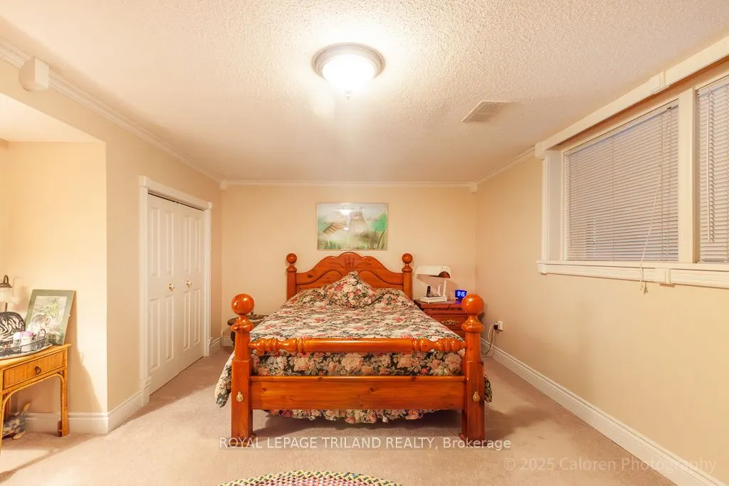 25 BLOOMFIELD Drive