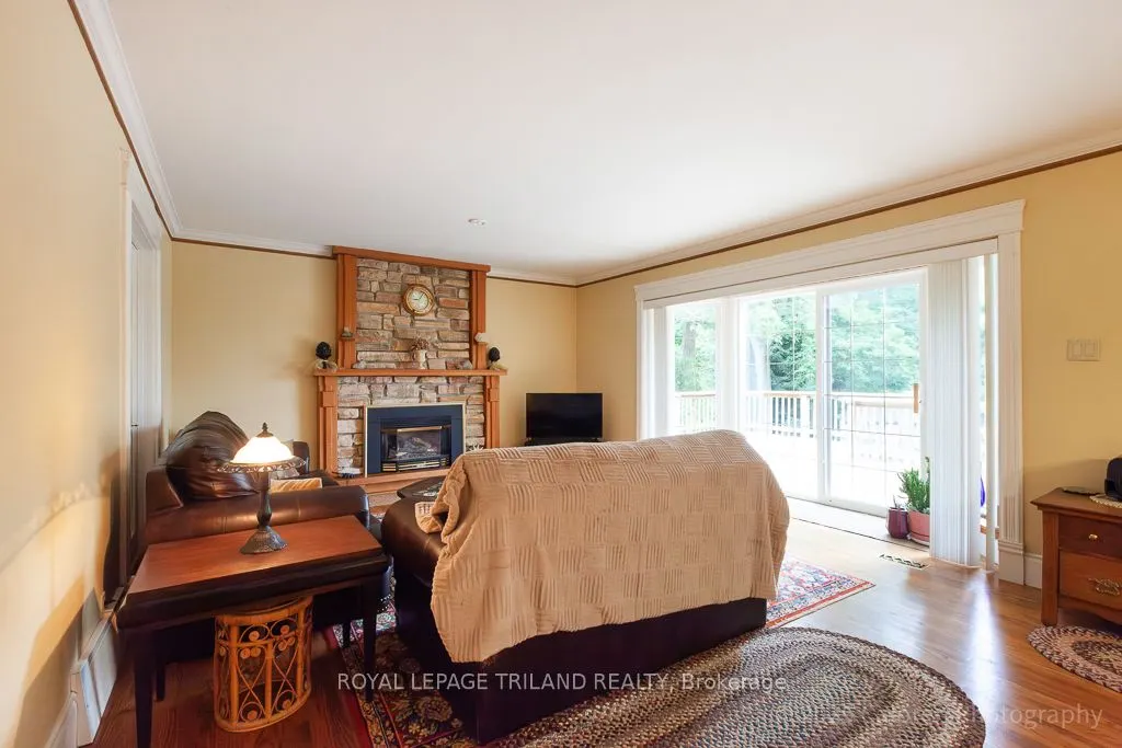 25 BLOOMFIELD Drive