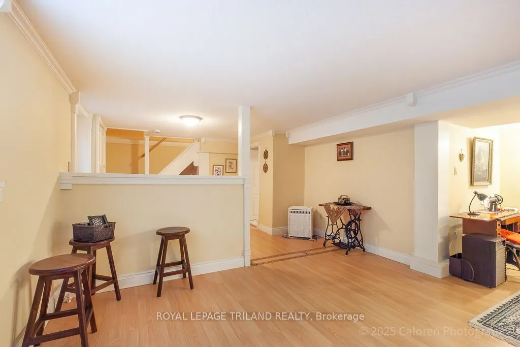 25 BLOOMFIELD Drive