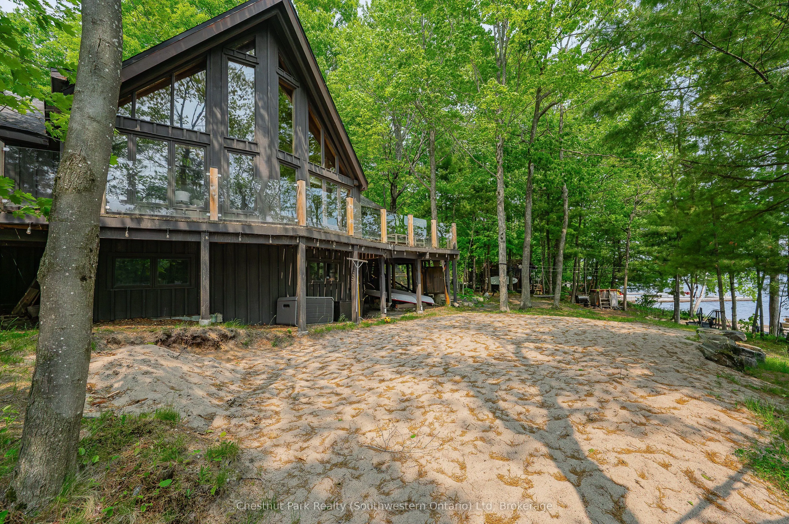 1035 Harrison Trail