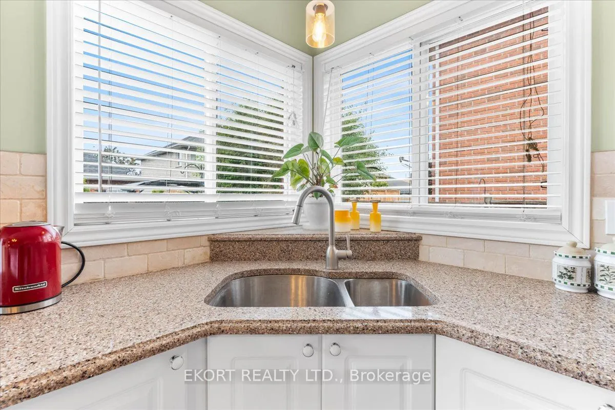 22 Linden Lane