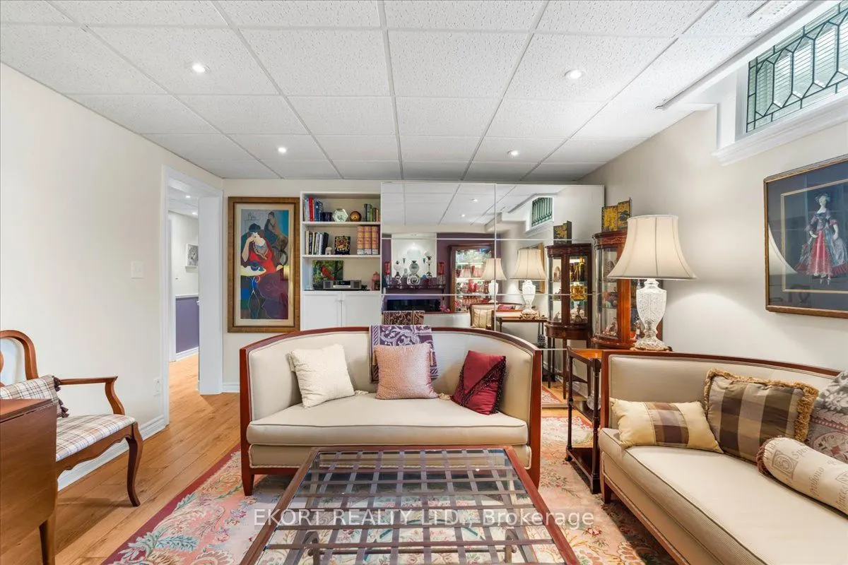 22 Linden Lane