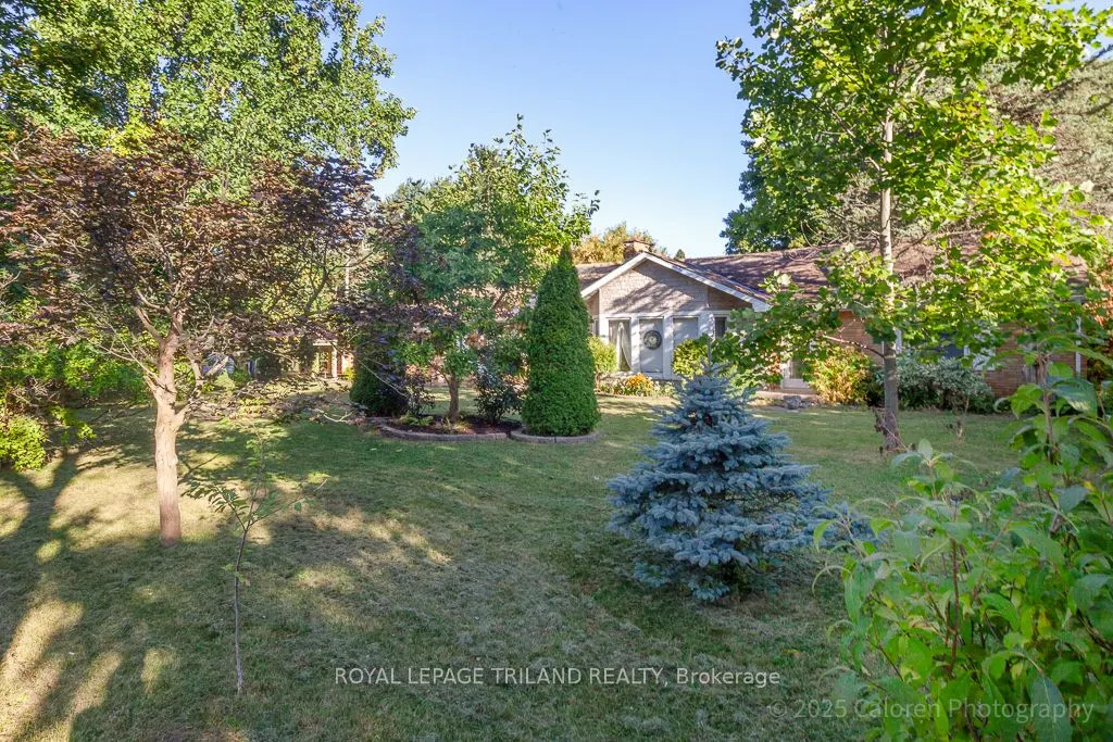 749 COMMISSIONERS Road W