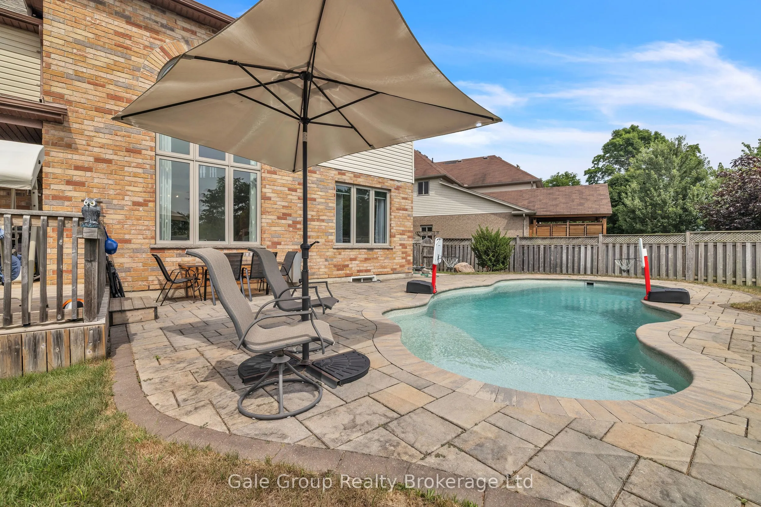 10 WESTVIEW Court