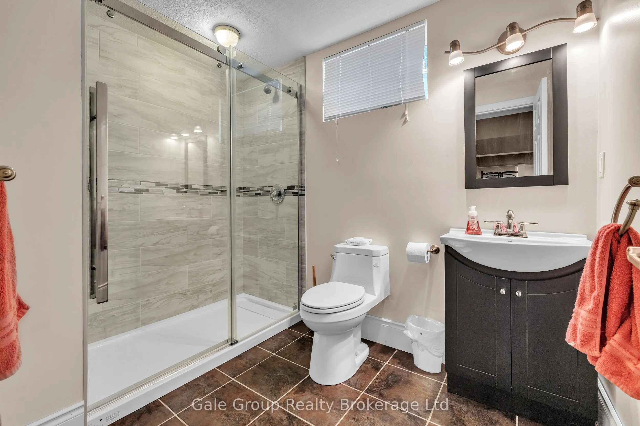 10 WESTVIEW Court