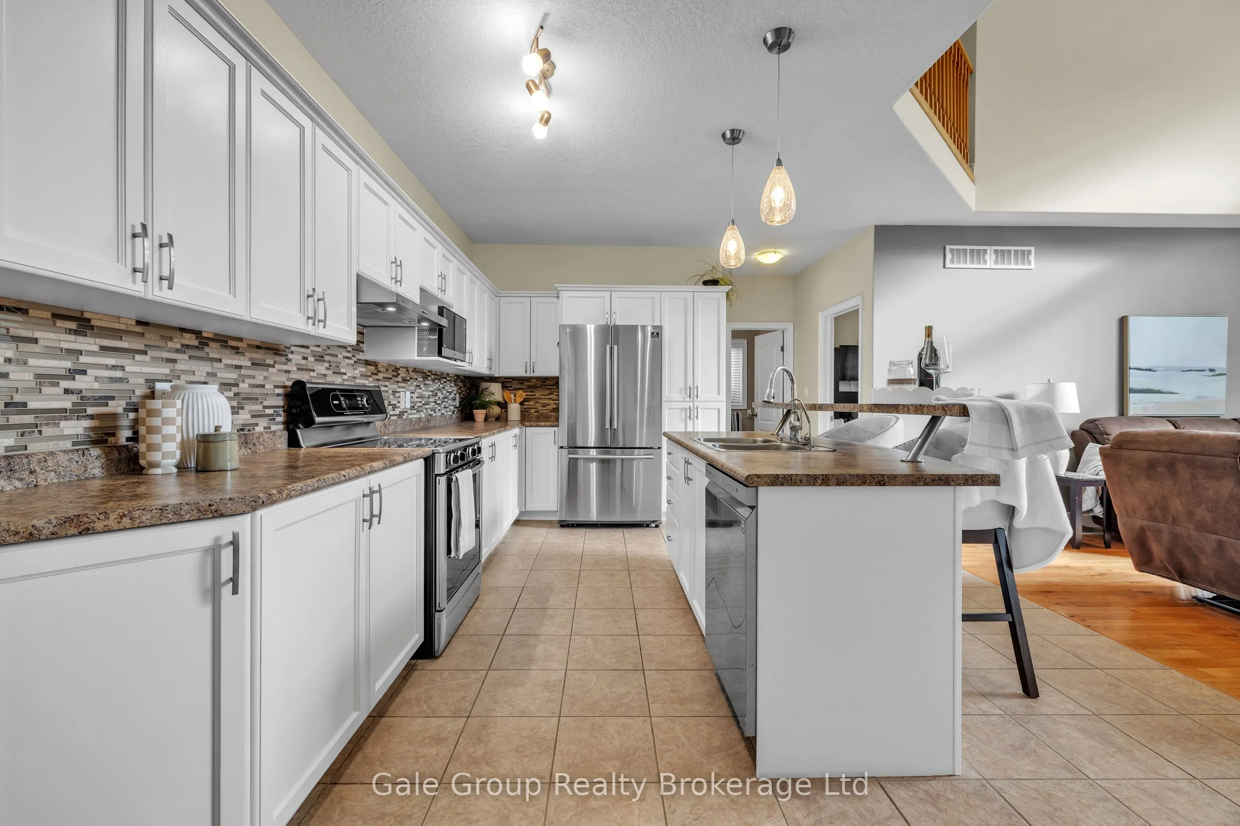 10 WESTVIEW Court