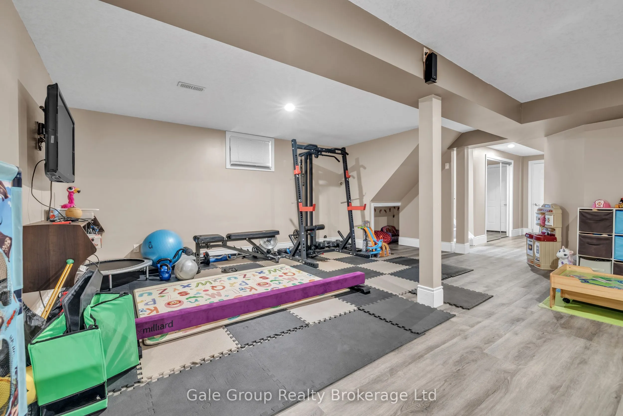 10 WESTVIEW Court