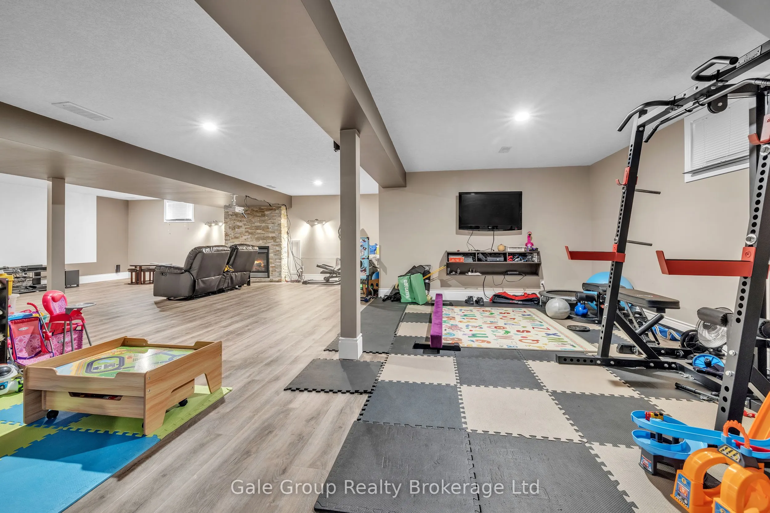 10 WESTVIEW Court