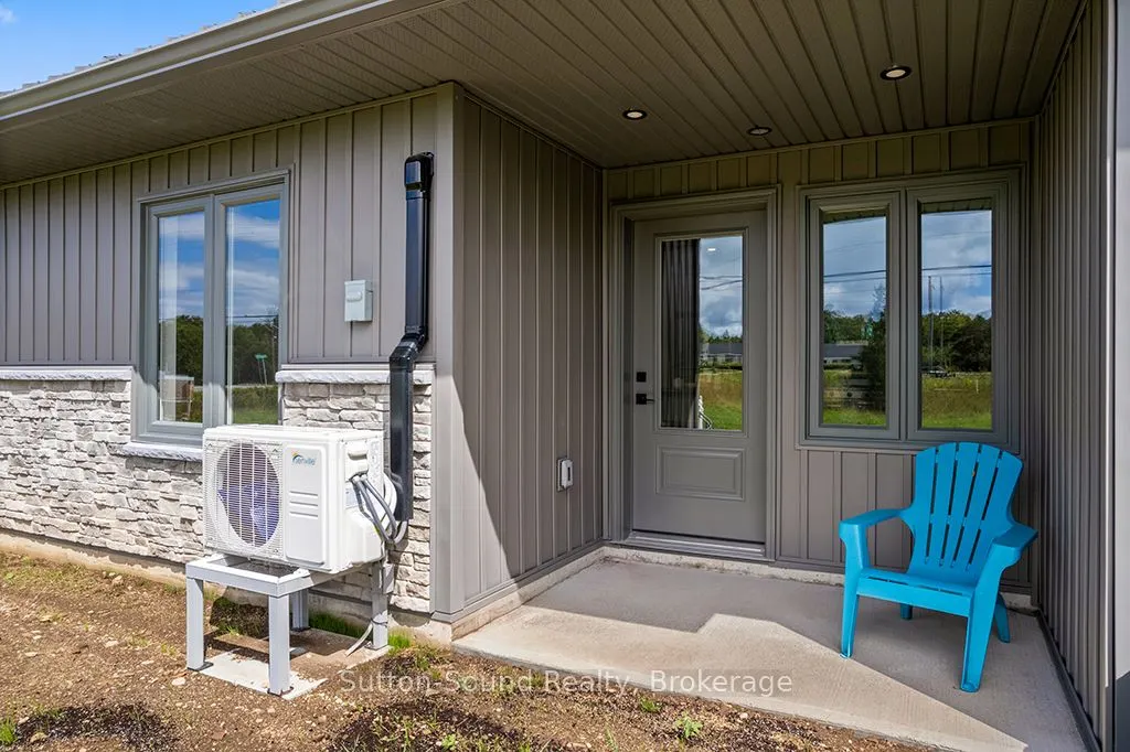 18 Maple Golf Crescent, #4