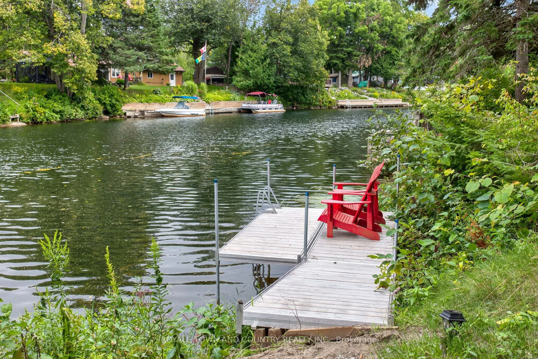 82 Riverbank Road