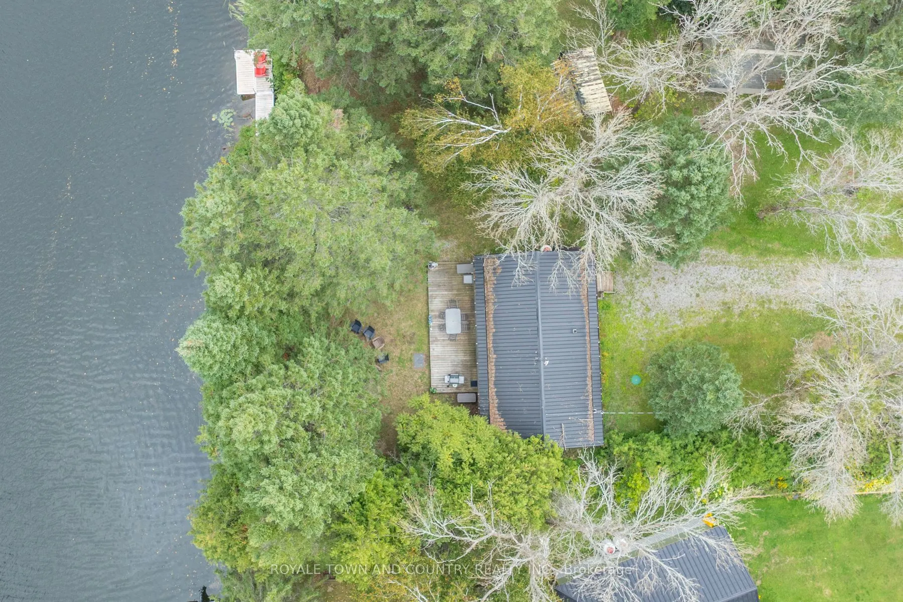 82 Riverbank Road