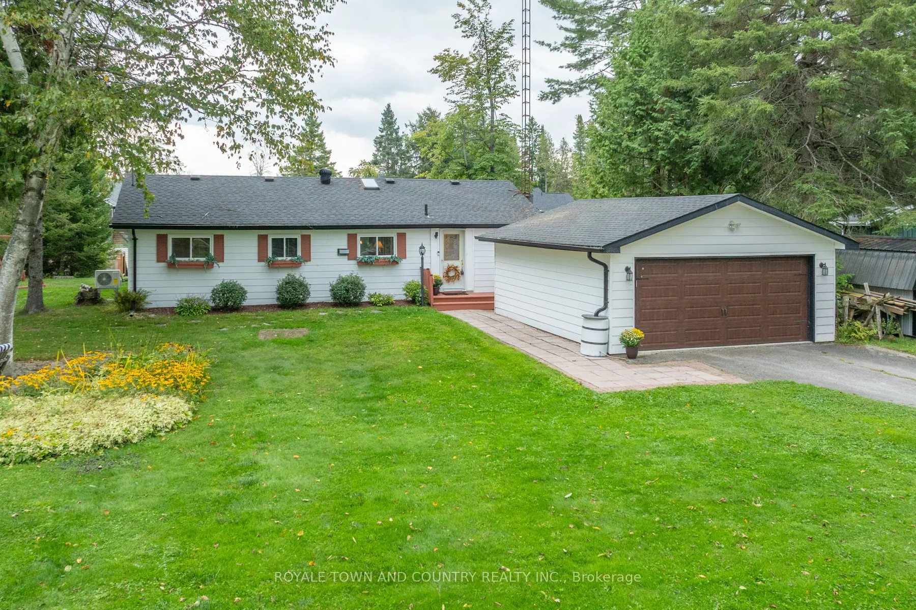 27 CEDARPLANK Road