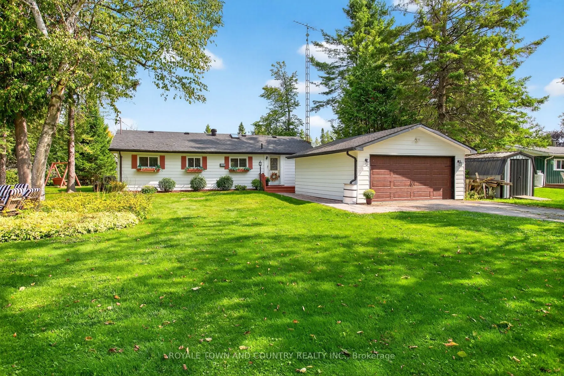 27 CEDARPLANK Road
