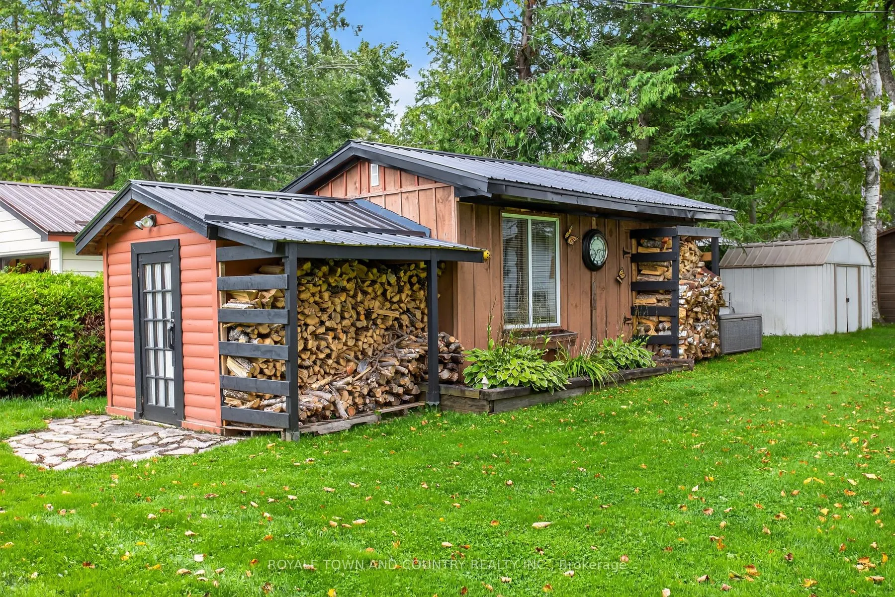 27 CEDARPLANK Road