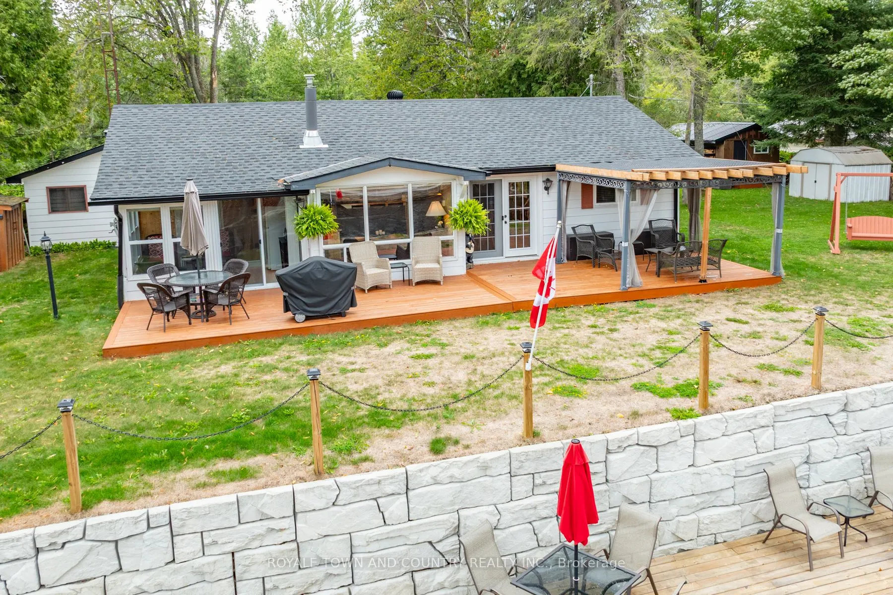 27 CEDARPLANK Road