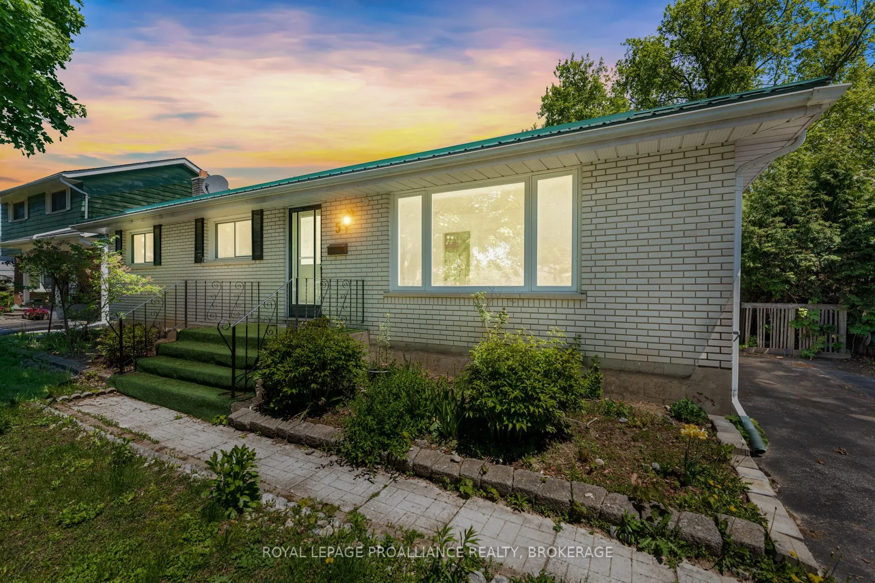 5 Armour Crescent