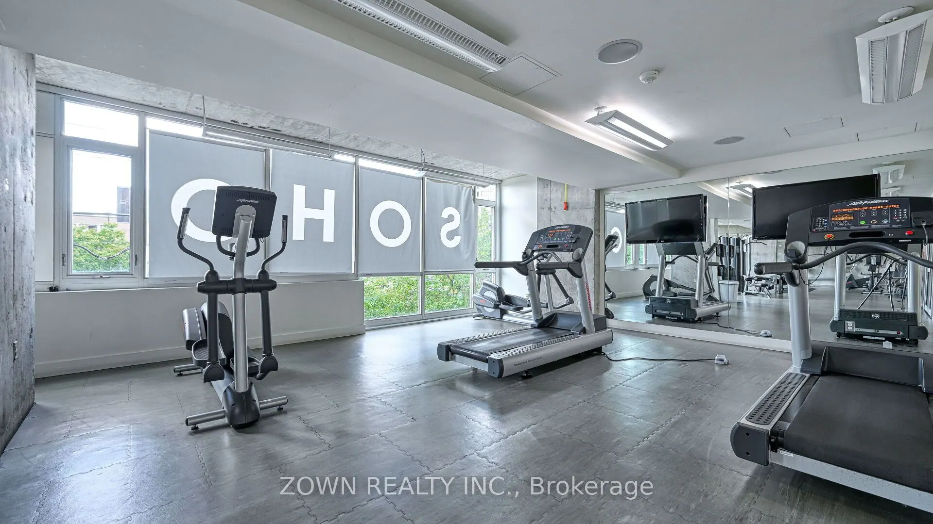 201 PARKDALE Avenue, #807