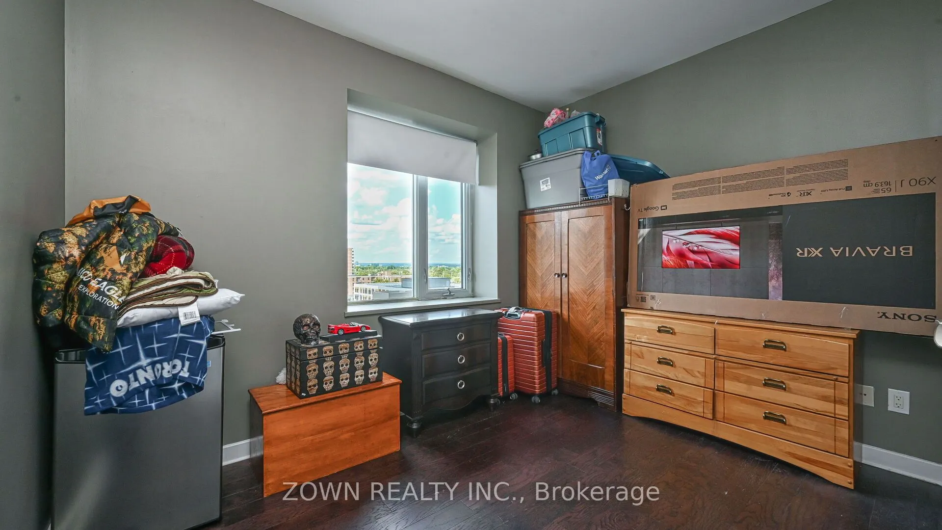 201 PARKDALE Avenue, #807