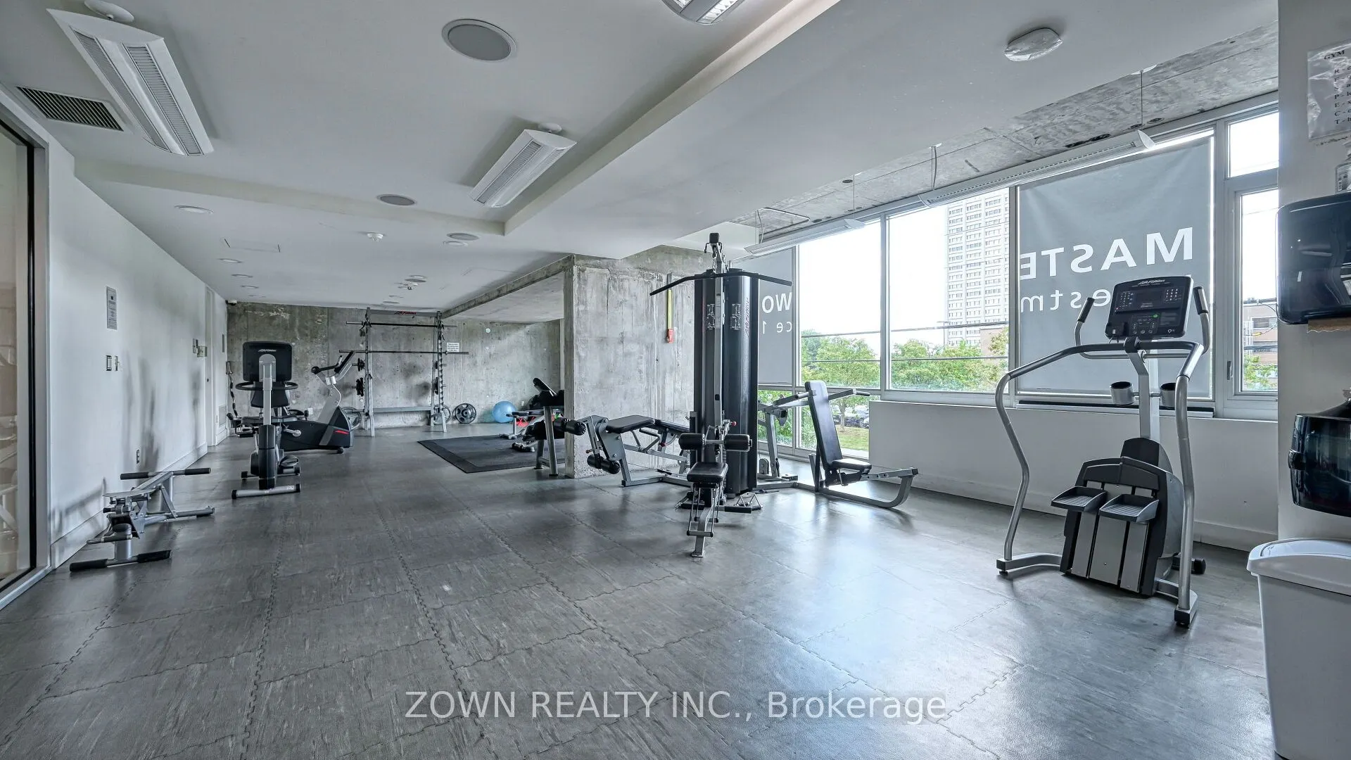 201 PARKDALE Avenue, #807