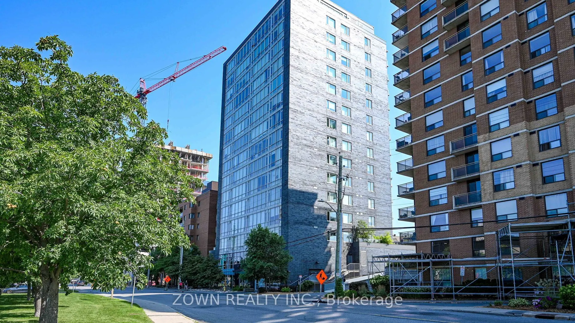 201 PARKDALE Avenue, #807