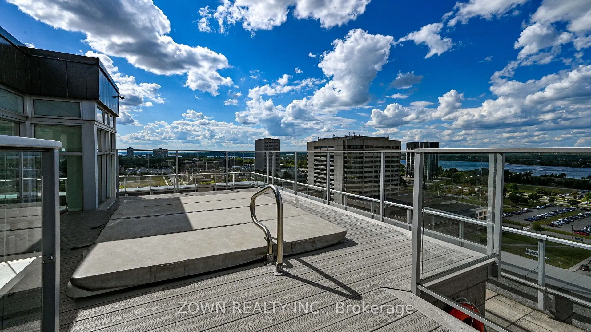 201 PARKDALE Avenue, #807